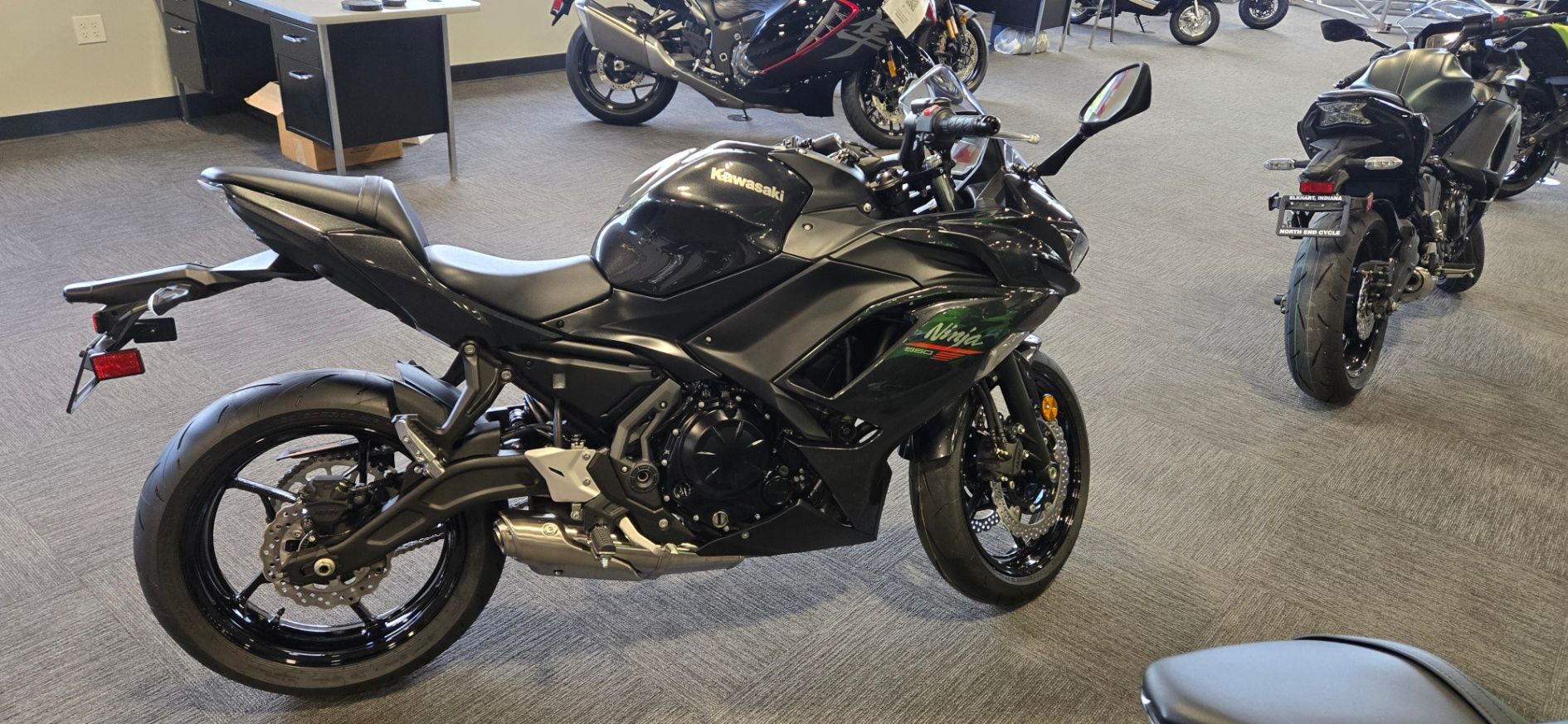 2026 Kawasaki Ninja® 650 2