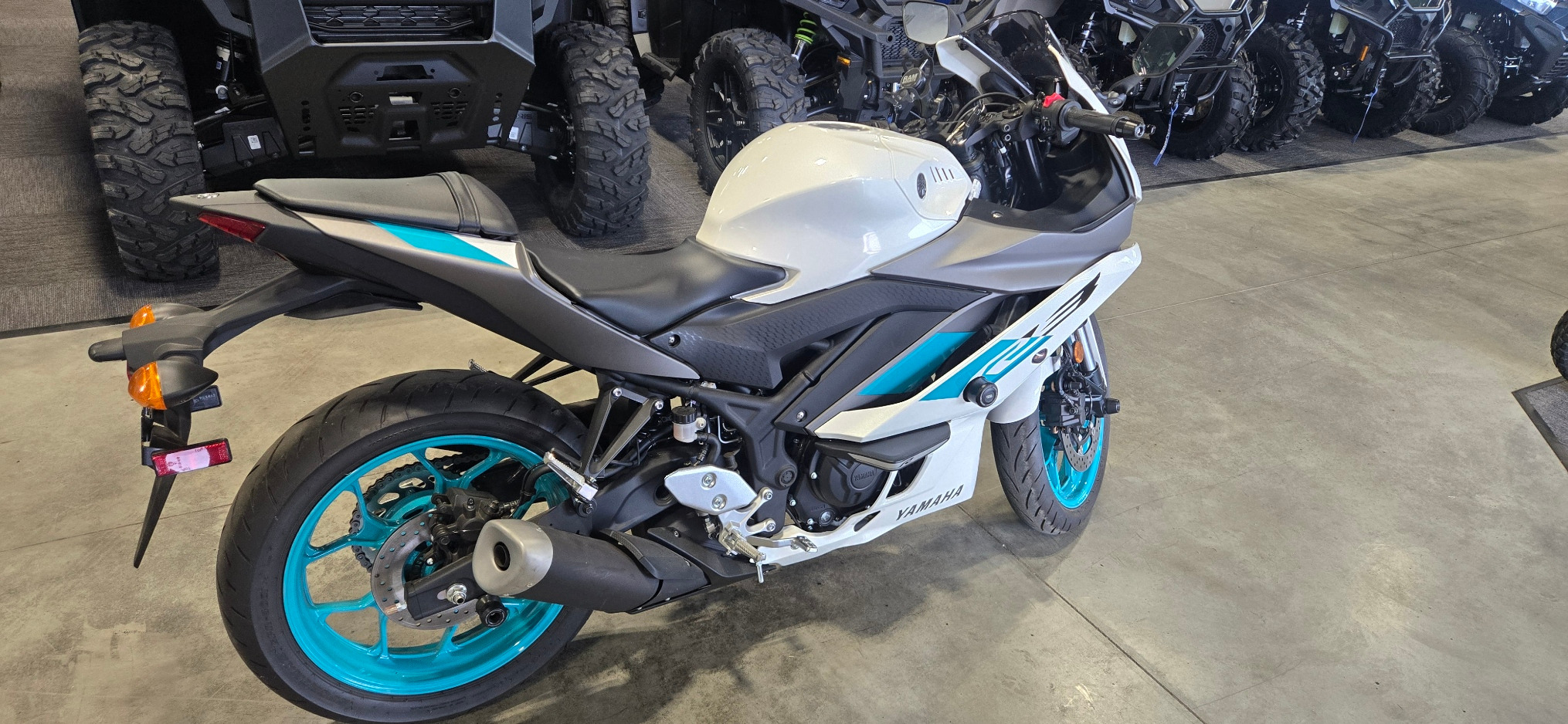 2024 YZF-R3