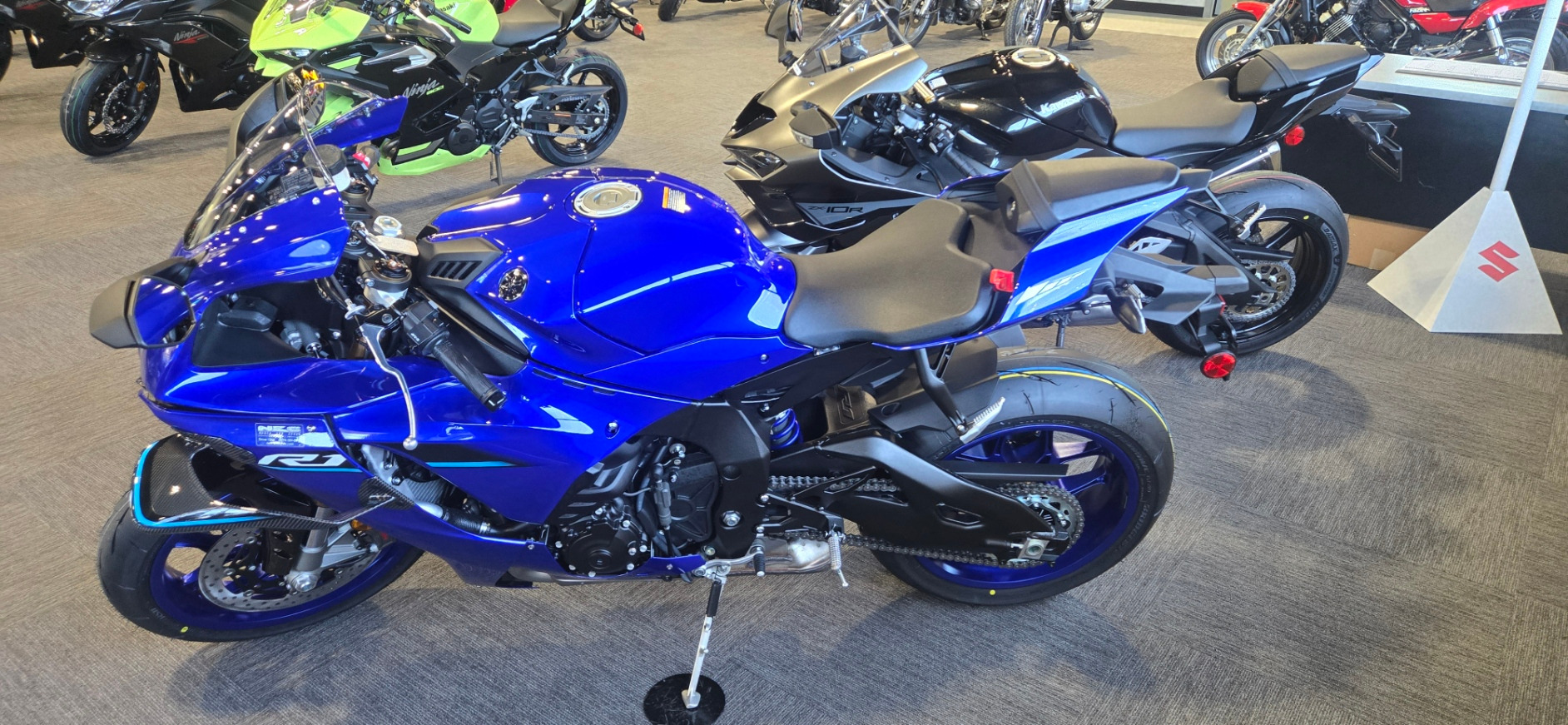 2026 YZF-R1