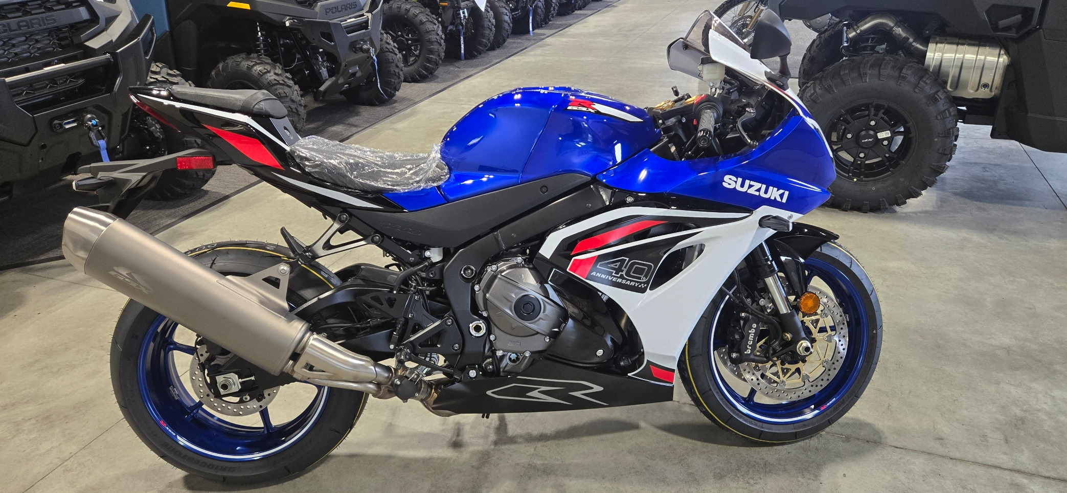 2027 Suzuki GSX-R1000 40th Anniversary Edition 4