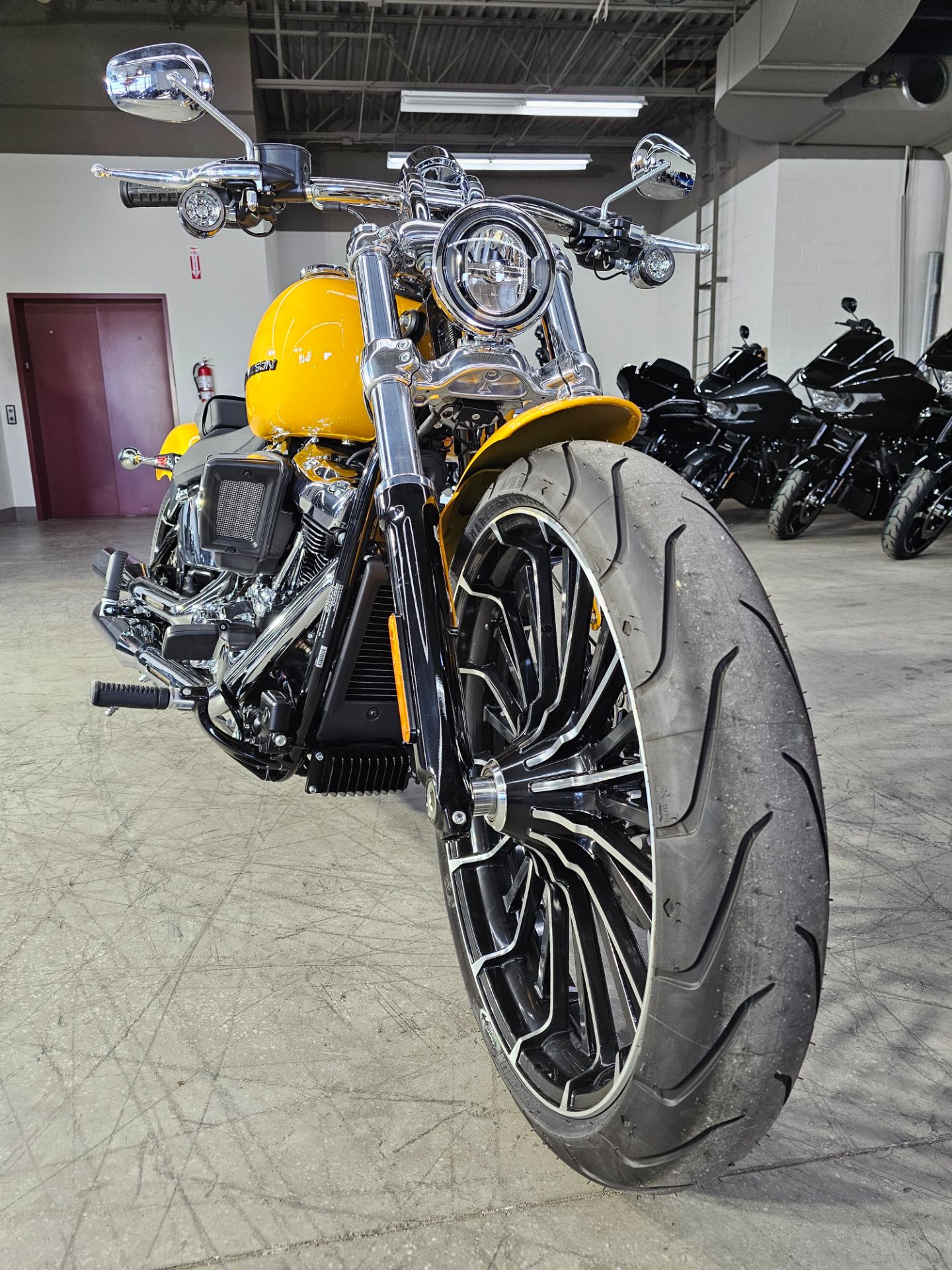 New 2025 Harley-Davidson Breakout® | Motorcycles in Flint MI | P