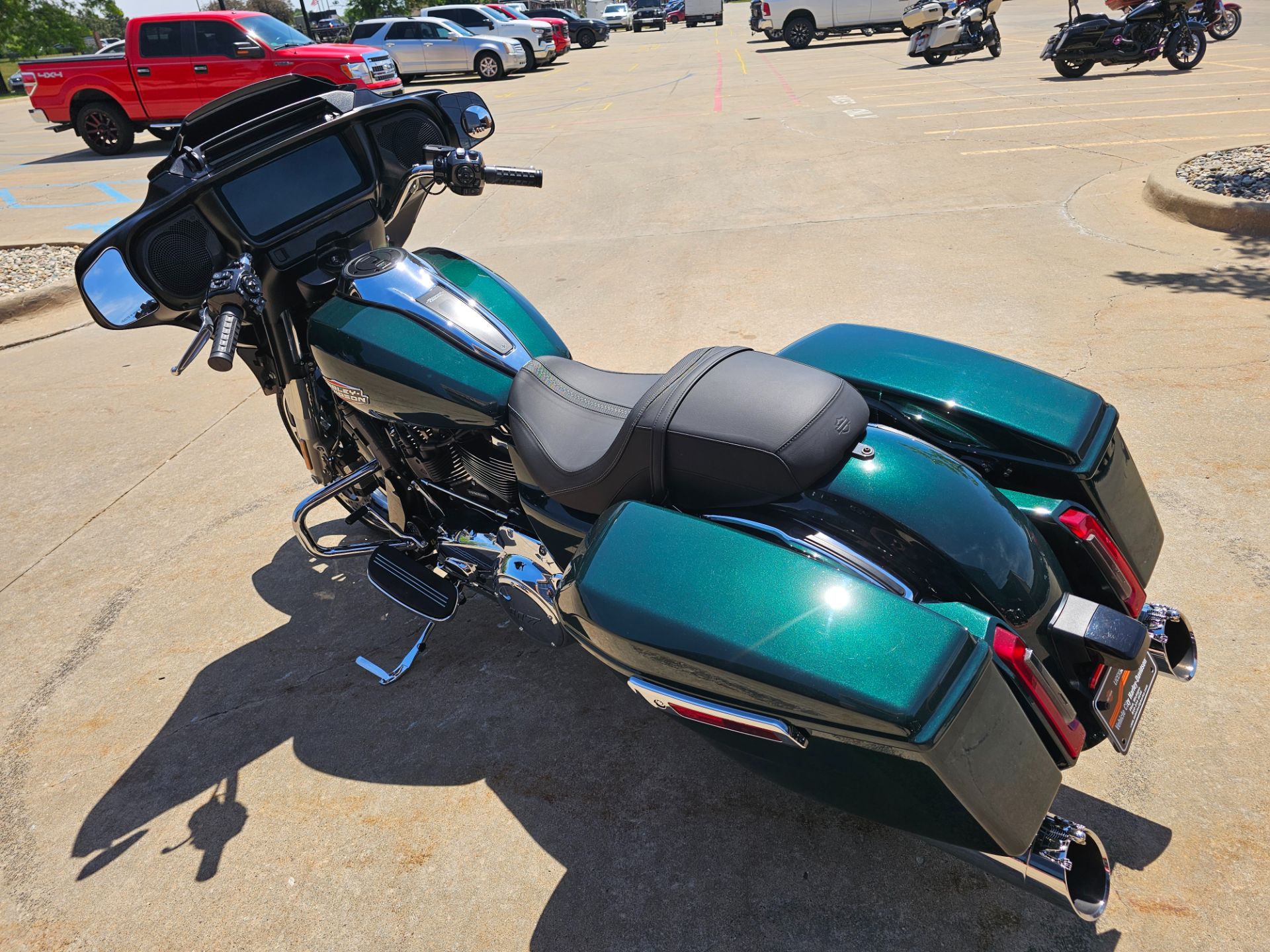 2024 Harley-Davidson Street Glide® 6