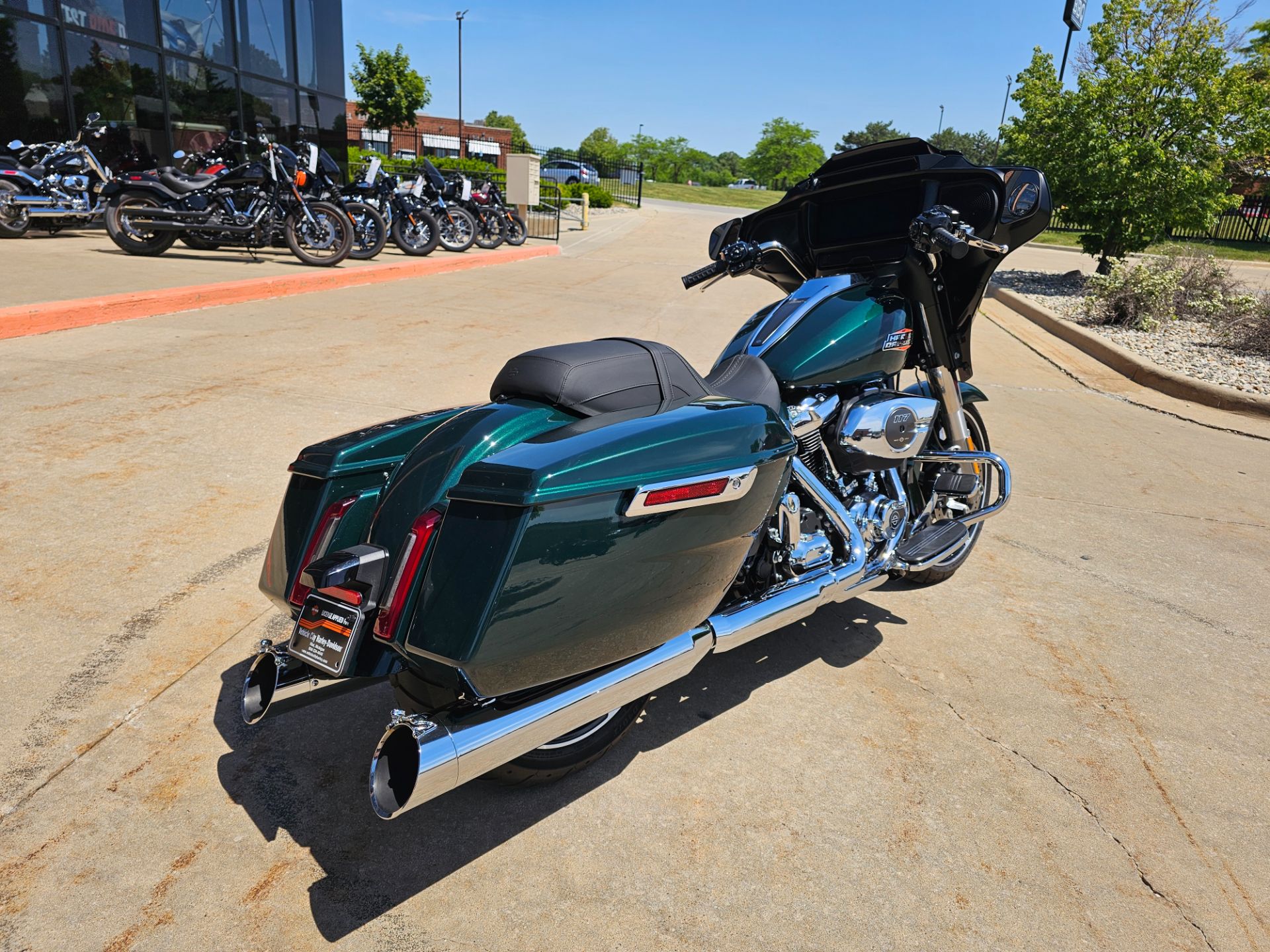 2024 Harley-Davidson Street Glide® 7