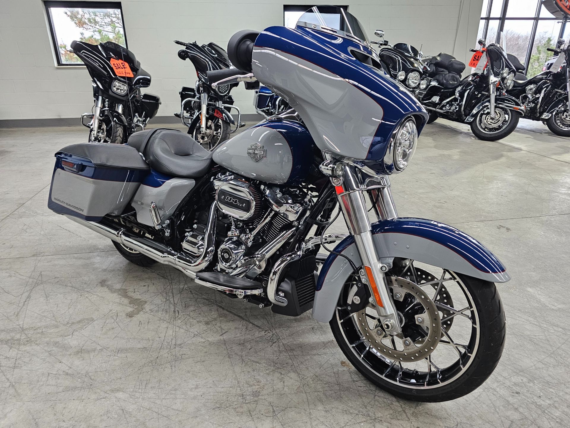 2023 Harley-Davidson Street Glide® Special 2
