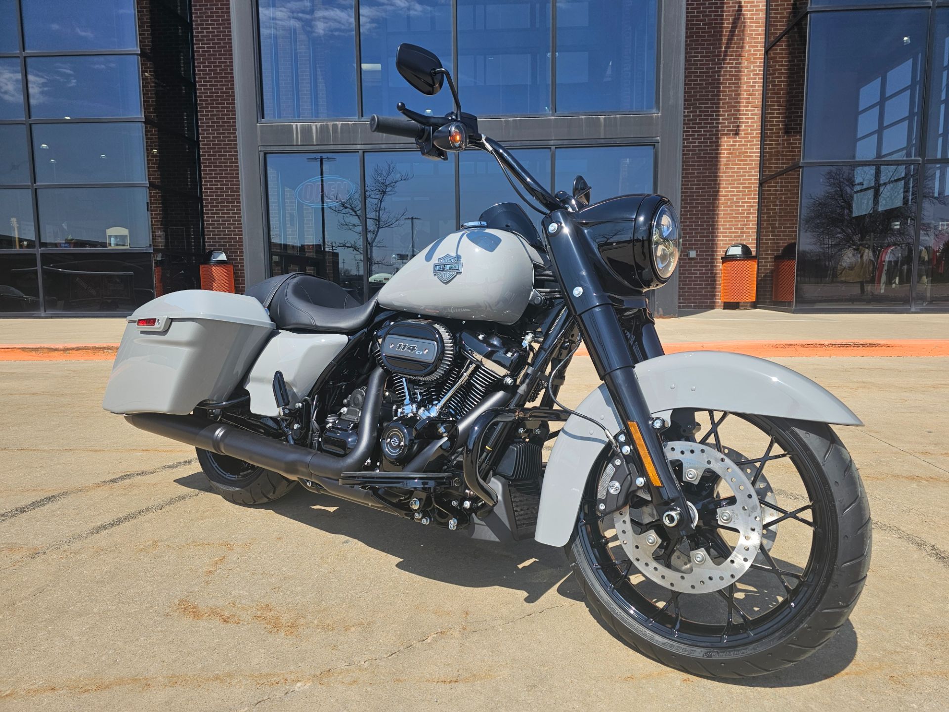 New 2025 Harley-Davidson Road King® Special | Motorcycles in Flint