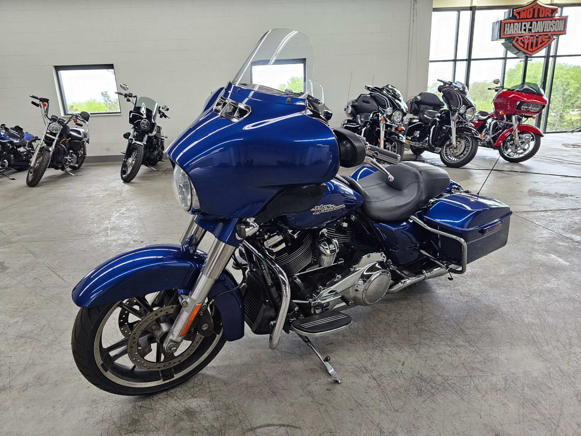 2017 Harley-Davidson Street Glide® Special 4