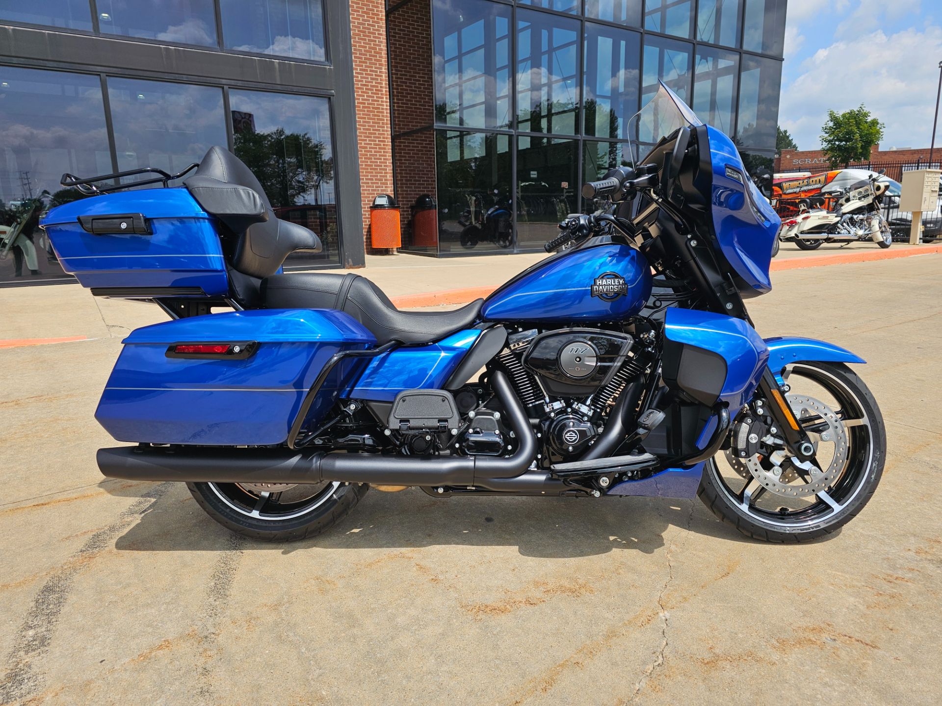 New 2025 Harley-Davidson Street Glide® Ultra Motorcycles in