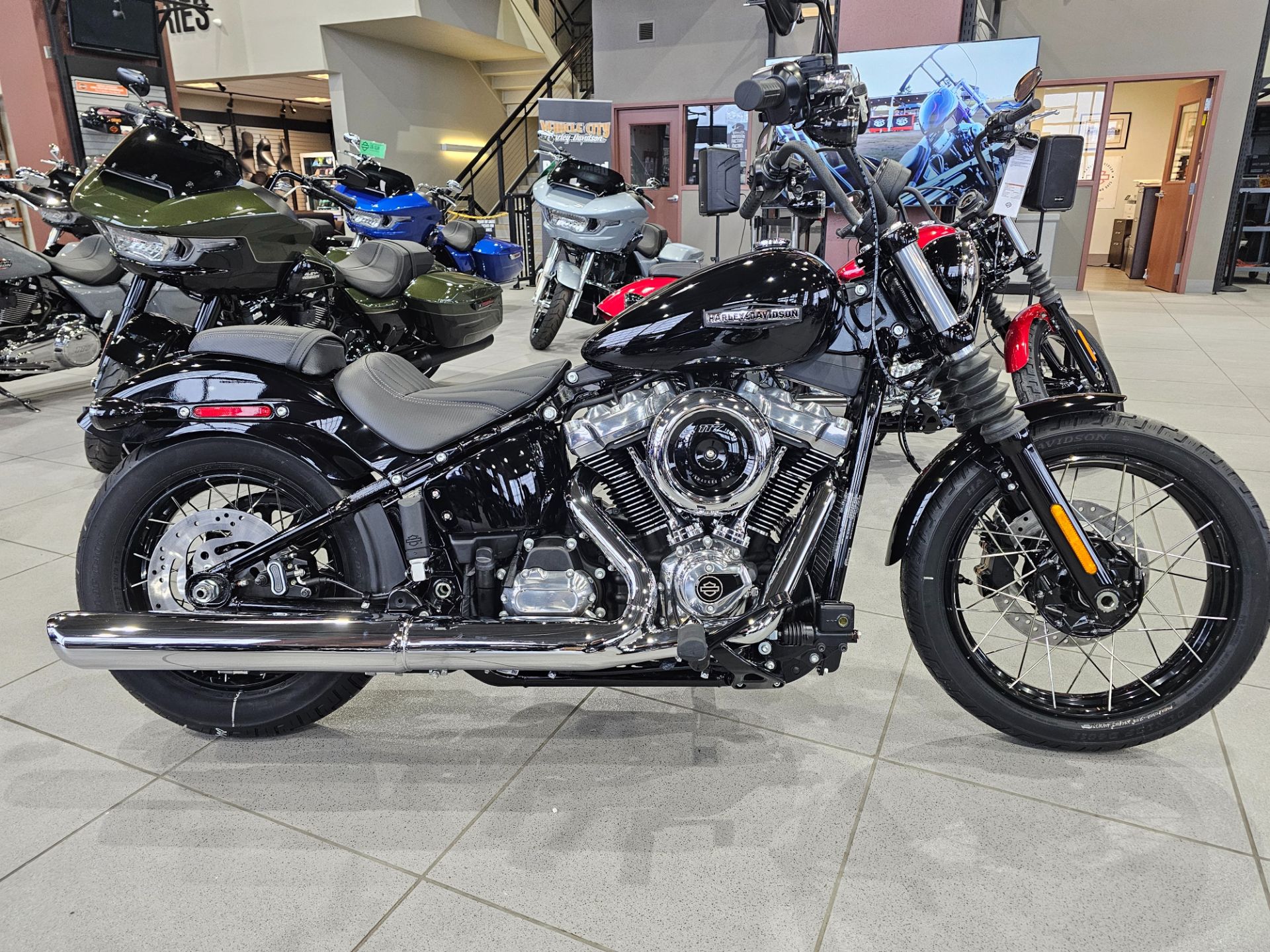 New 2026 Harley-Davidson Street Bob® | Motorcycles in Flint MI | P