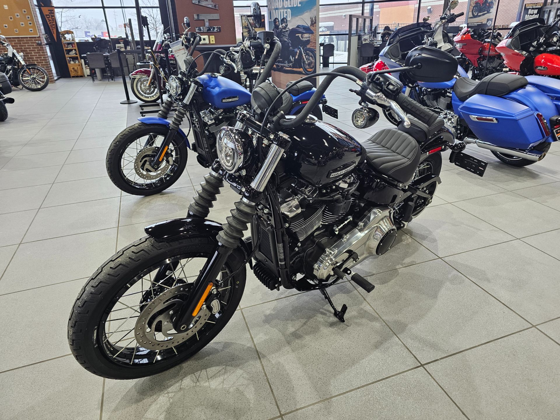New 2026 Harley-Davidson Street Bob® | Motorcycles in Flint MI | P