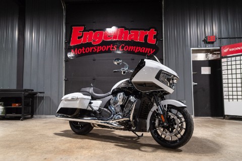 2025 Indian Challenger Limited with PowerBand Audio Package