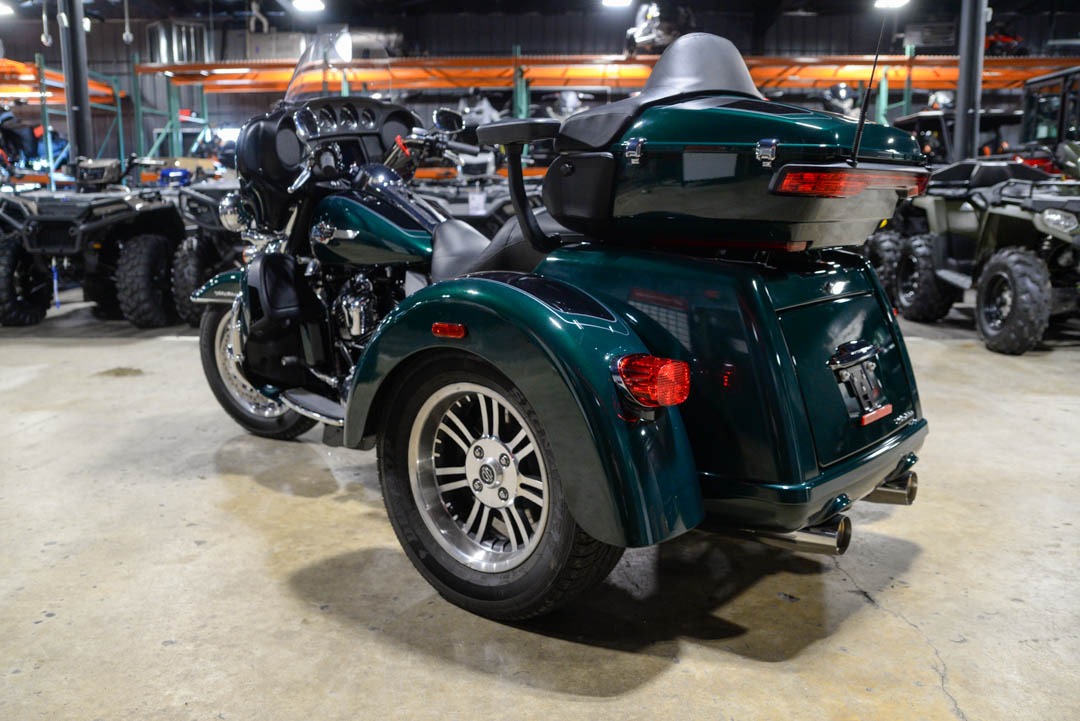 2024 Harley-Davidson Tri Glide® Ultra 6