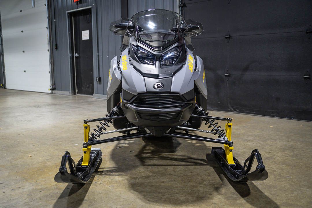 2026 Ski-Doo MXZ Adrenaline 137 850 E-TEC ES Ripsaw 1.25 7