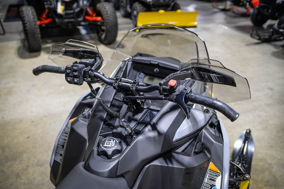 2026 Ski-Doo MXZ Adrenaline 137 850 E-TEC ES Ripsaw 1.25 8