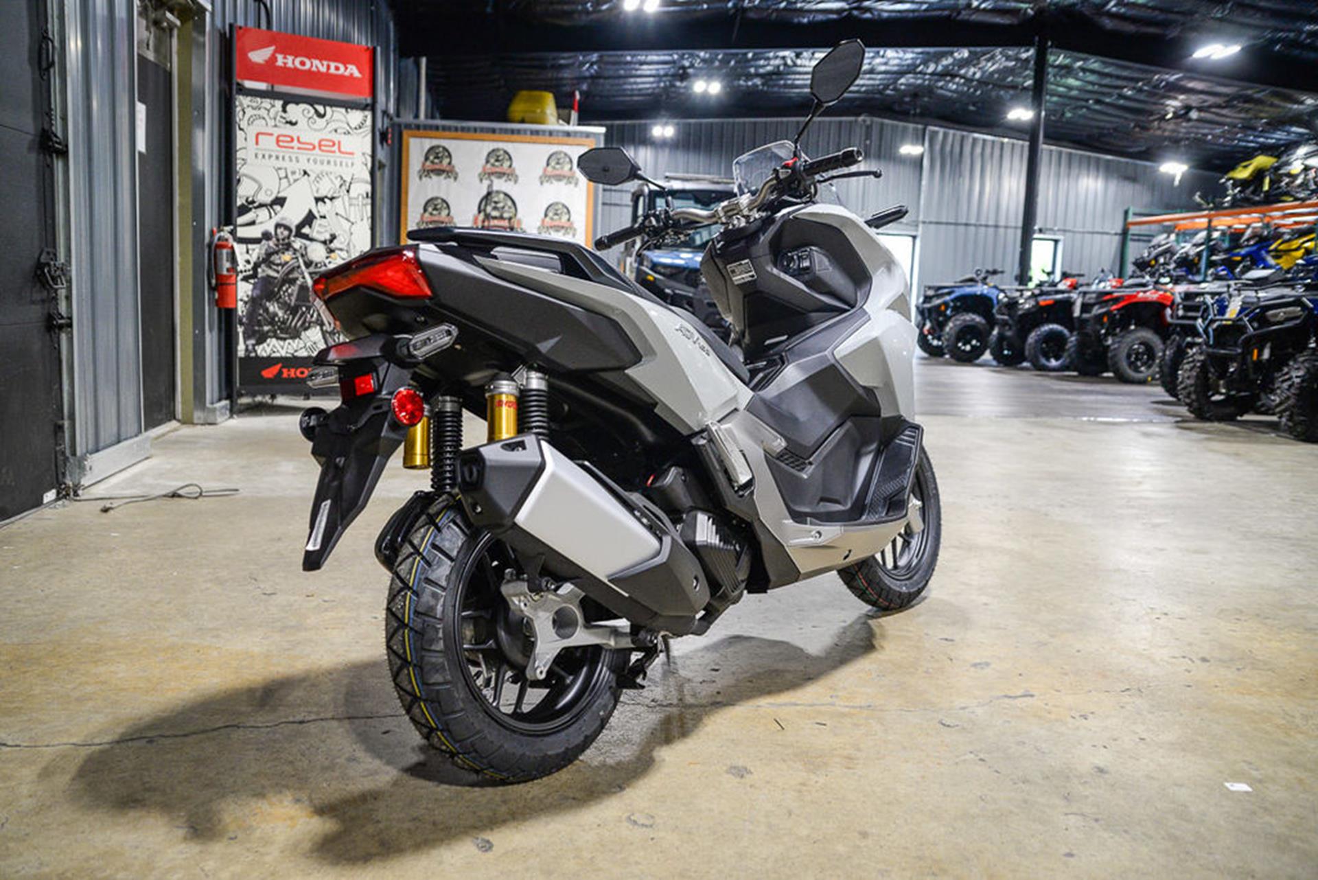 2026 Honda ADV160 4