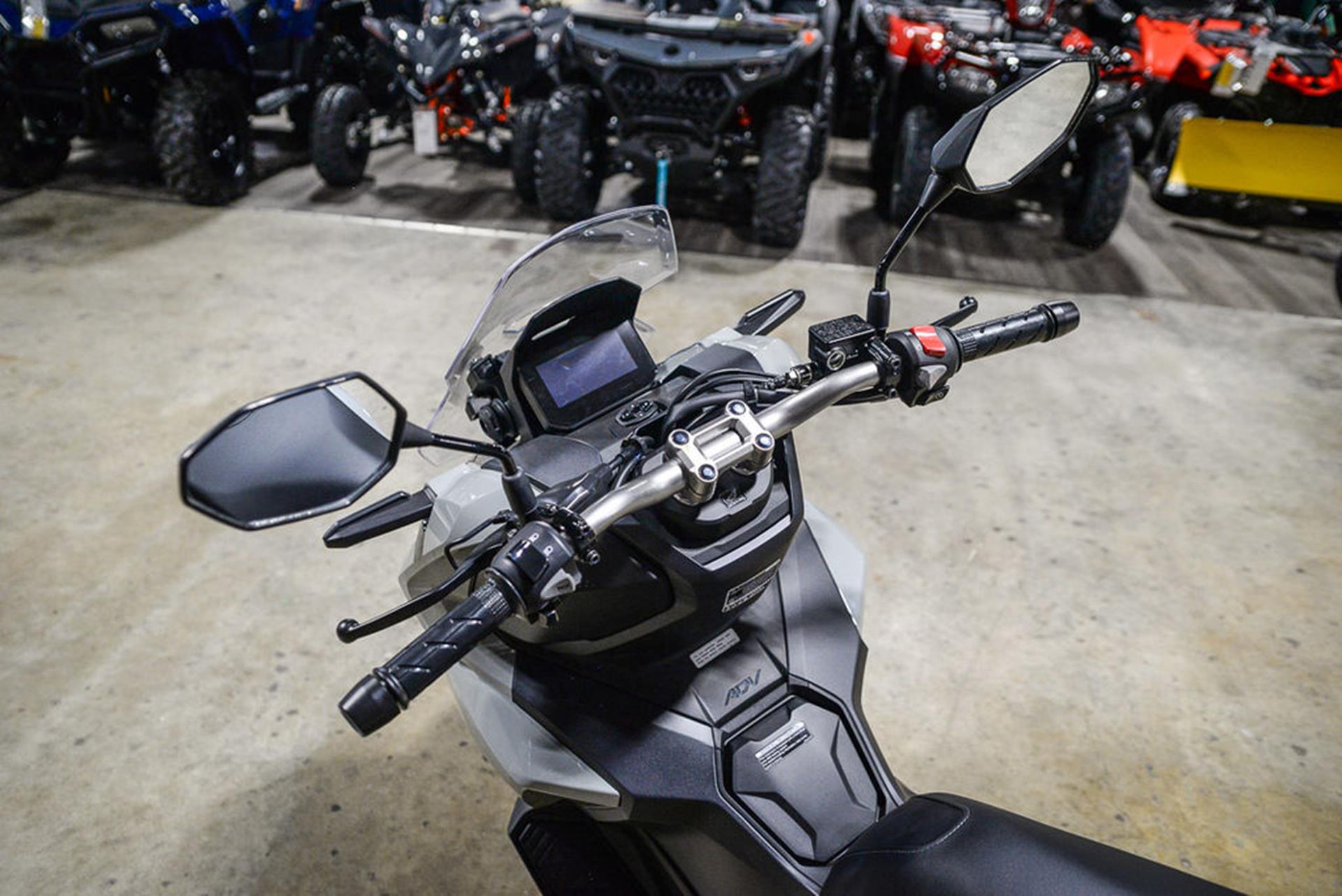 2026 Honda ADV160 8