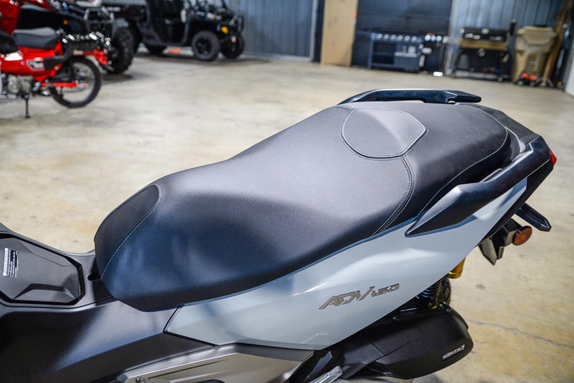 2026 Honda ADV160 11