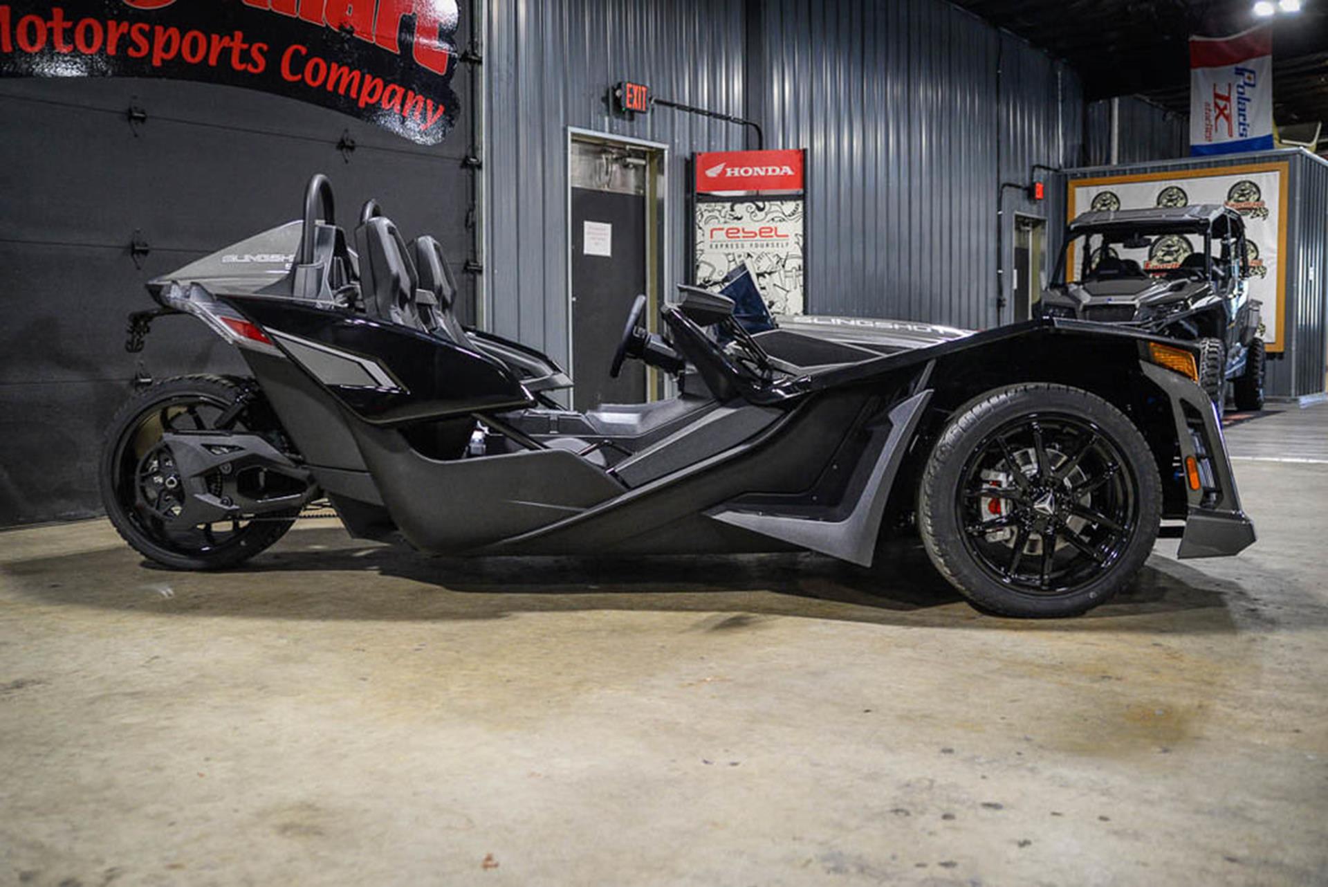 2025  Slingshot SLR - AutoDrive 3