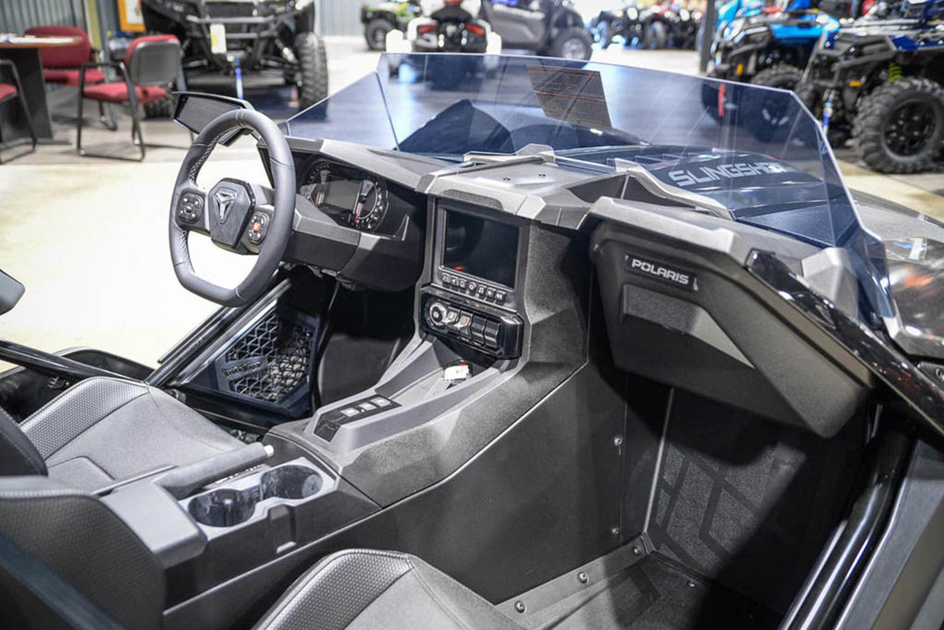 2025  Slingshot SLR - AutoDrive 11