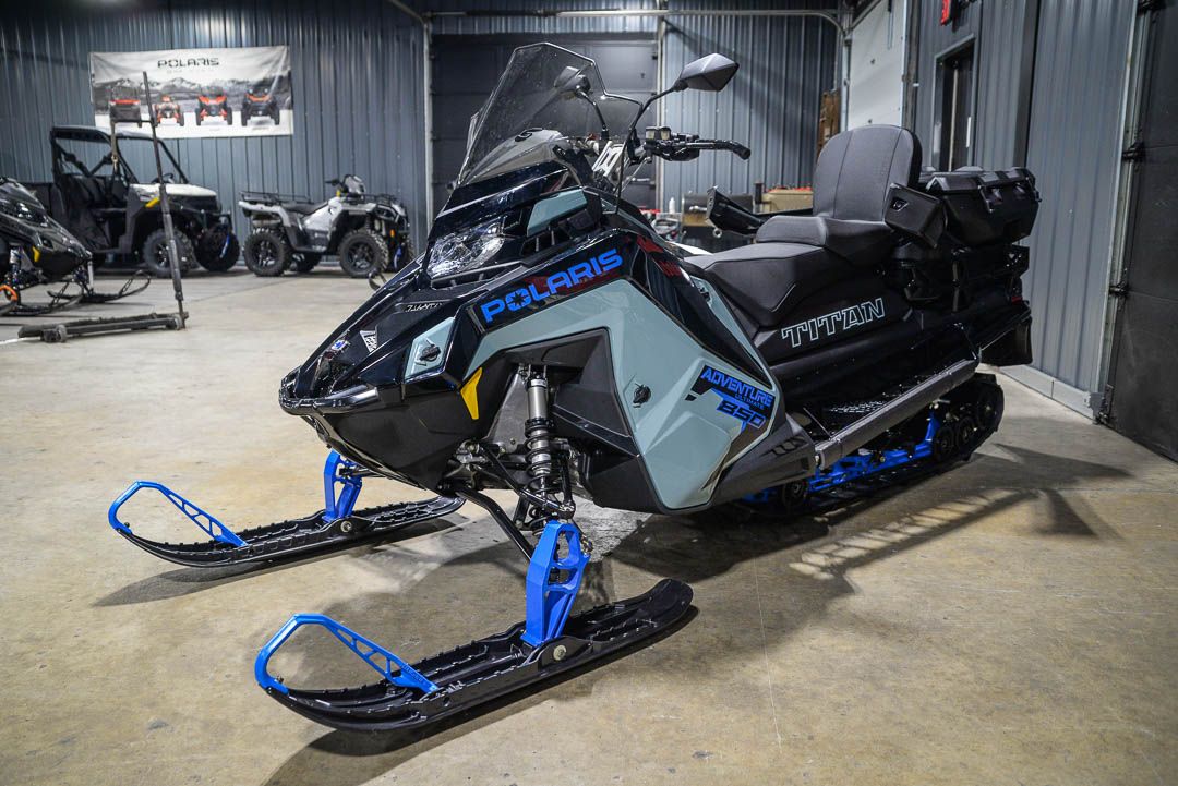 2026 Polaris 850 TITAN Adventure Ultimate 155 1.8 ES 5