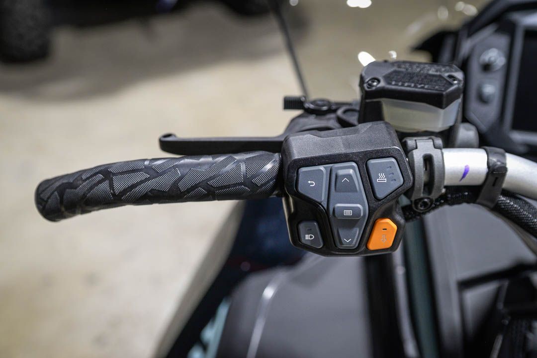 2026 Polaris 850 TITAN Adventure Ultimate 155 1.8 ES 8