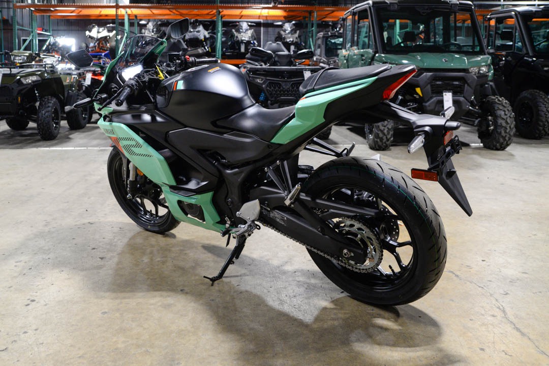 2026 Yamaha YZF-R3 7