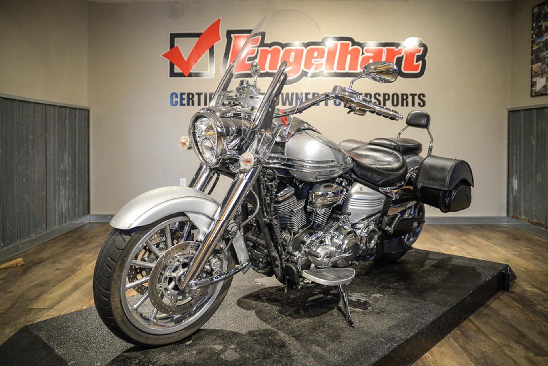 2009 Yamaha Roadliner S 3