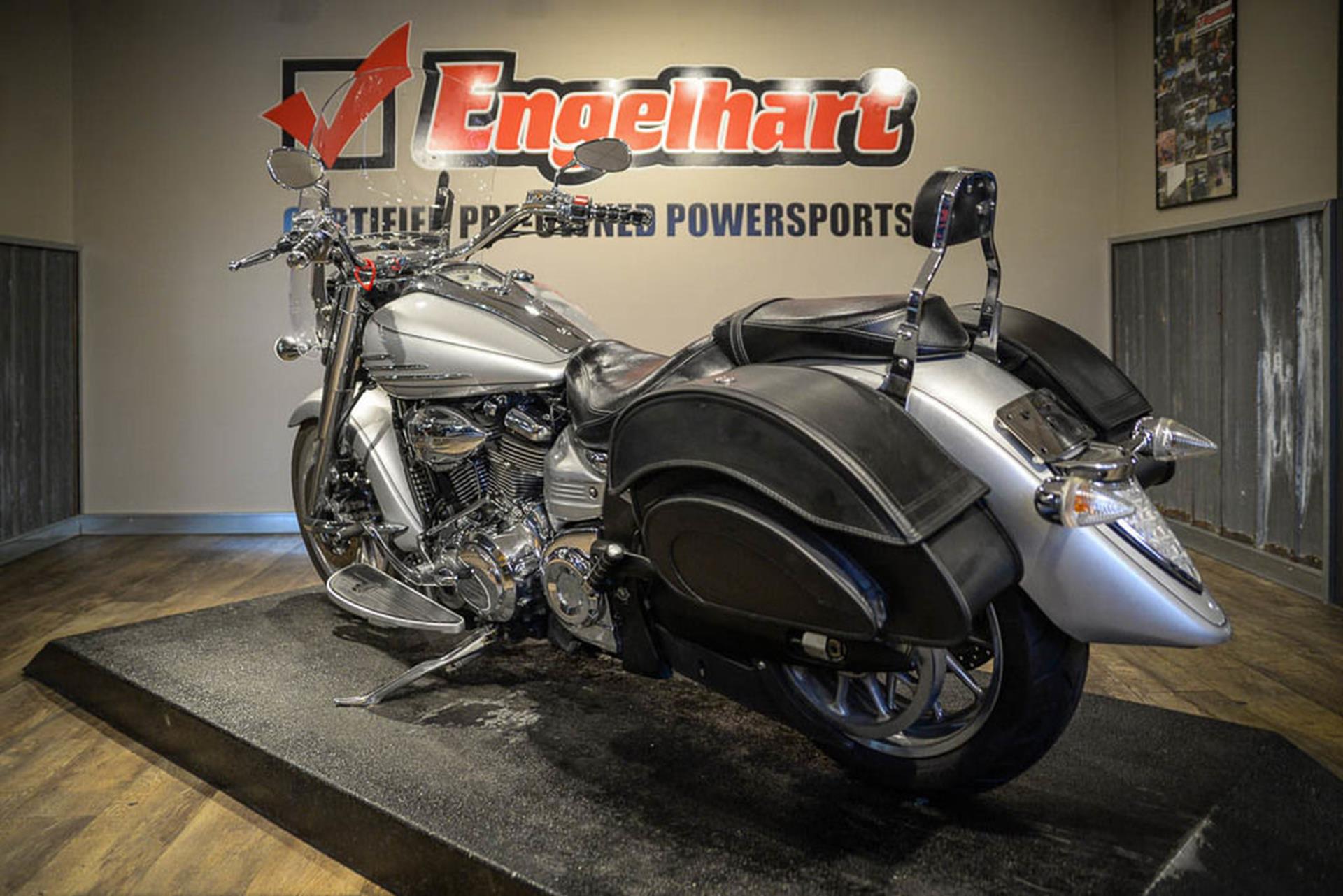 2009 Yamaha Roadliner S 5
