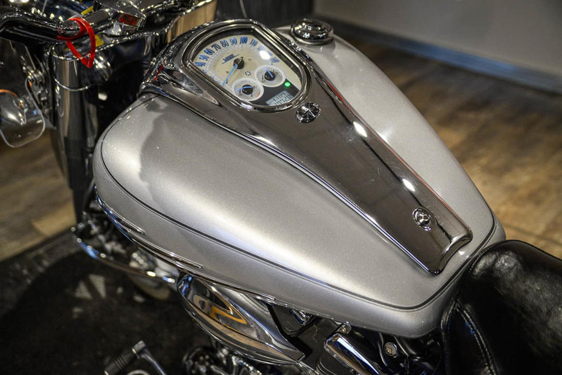 2009 Yamaha Roadliner S 11