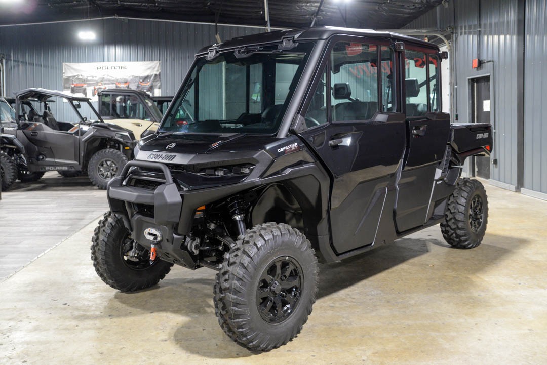 2026 Can-Am™ Defender MAX XT CAB HD11 6