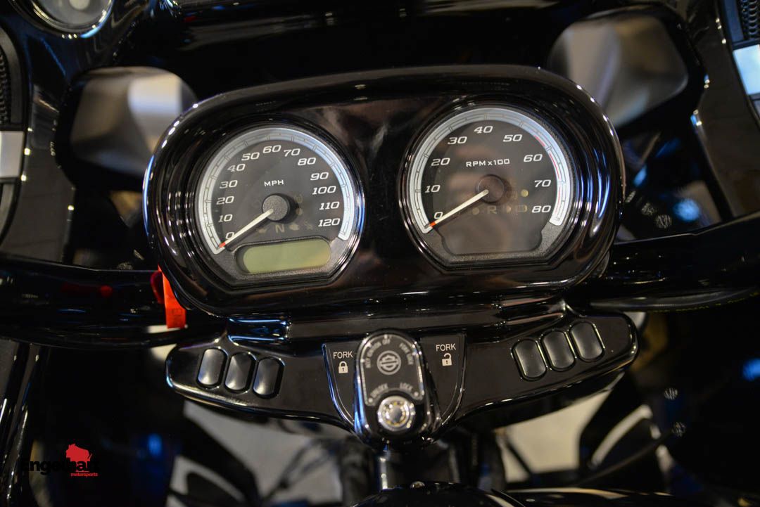 2022 Harley-Davidson Road Glide® Limited 11