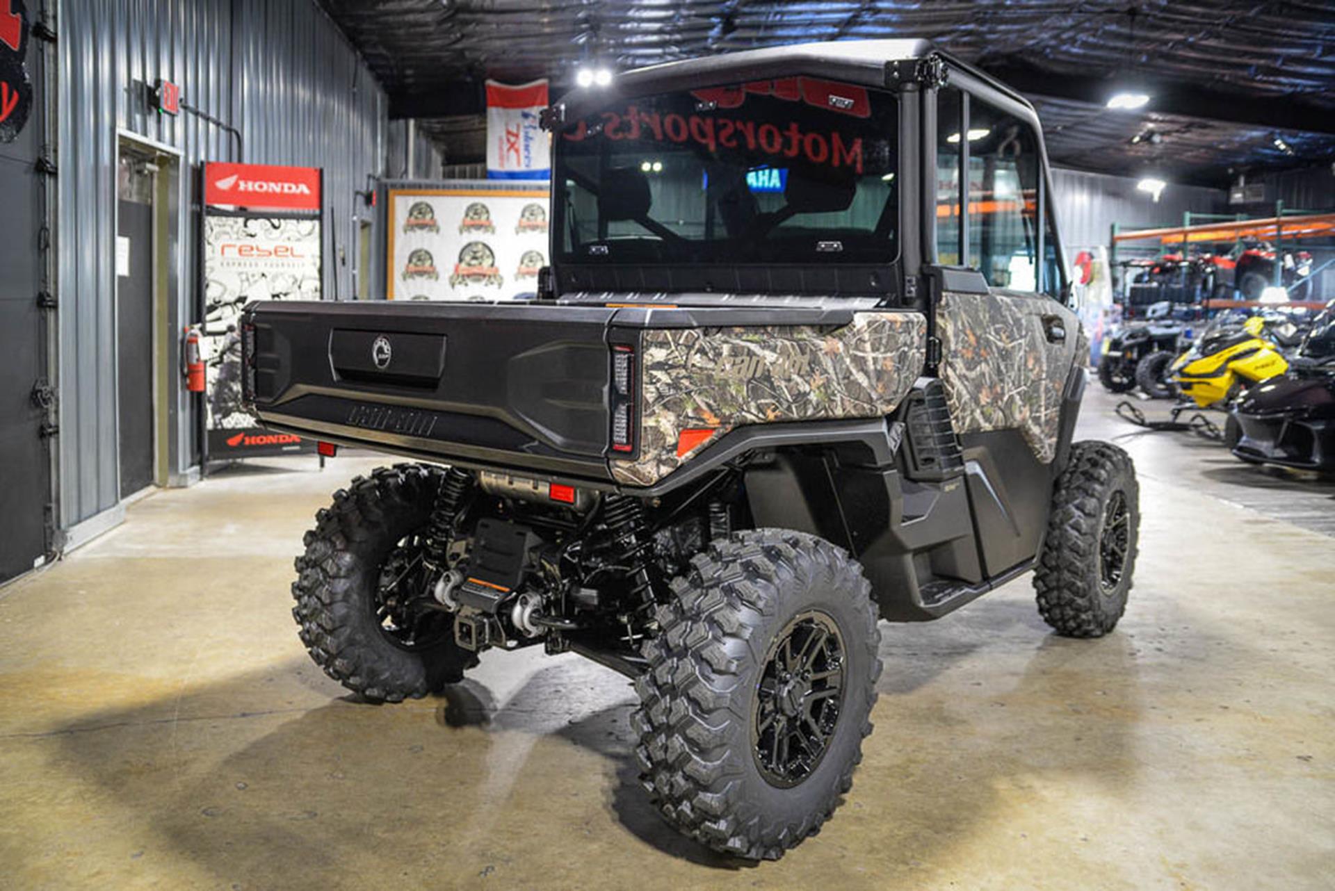 2026 Can-Am™ Defender Limited HD11 3