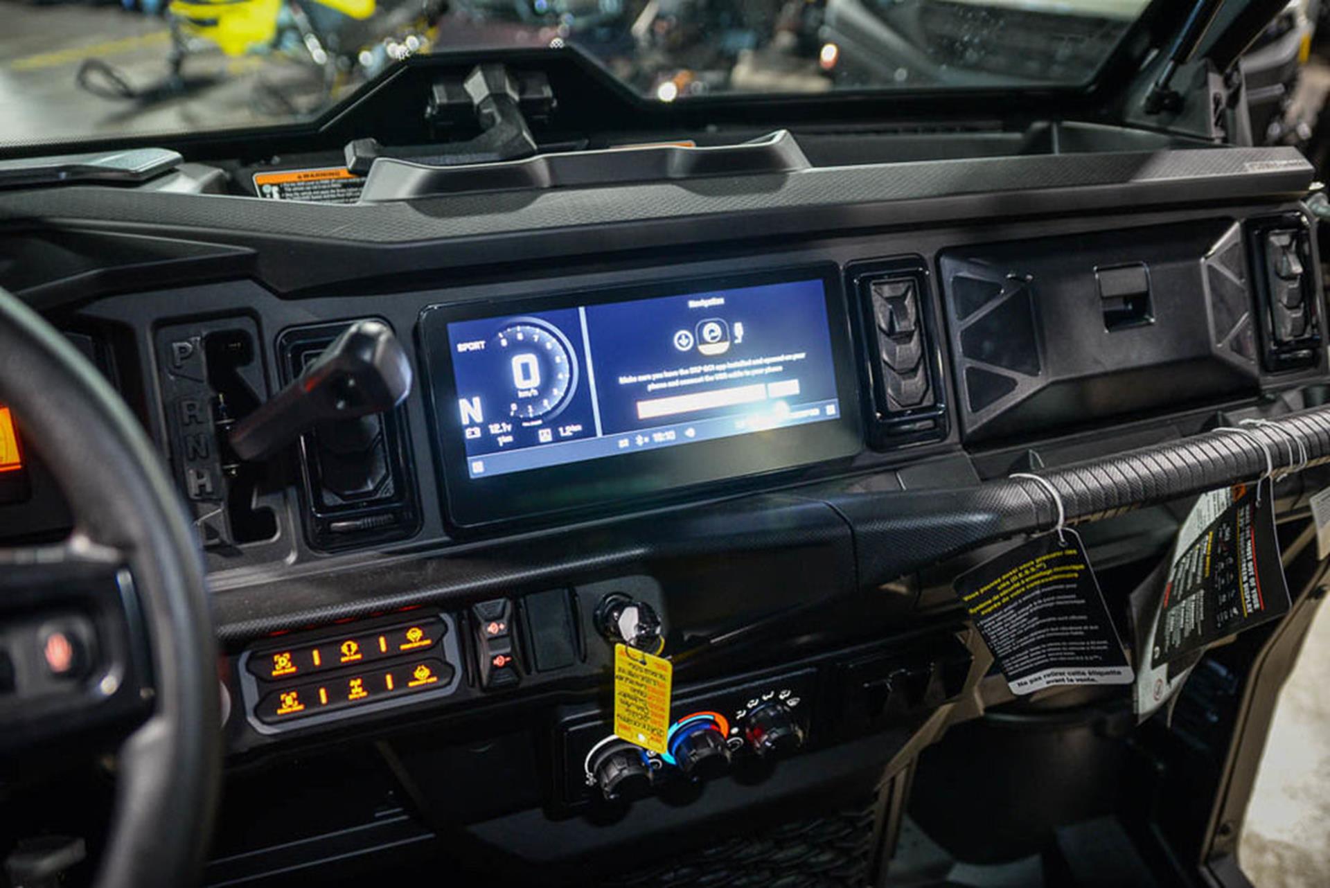 2026 Can-Am™ Defender Limited HD11 11