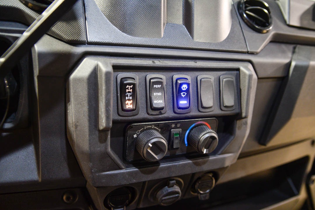 2027 Polaris Ranger Crew XP 1000 Cab 11