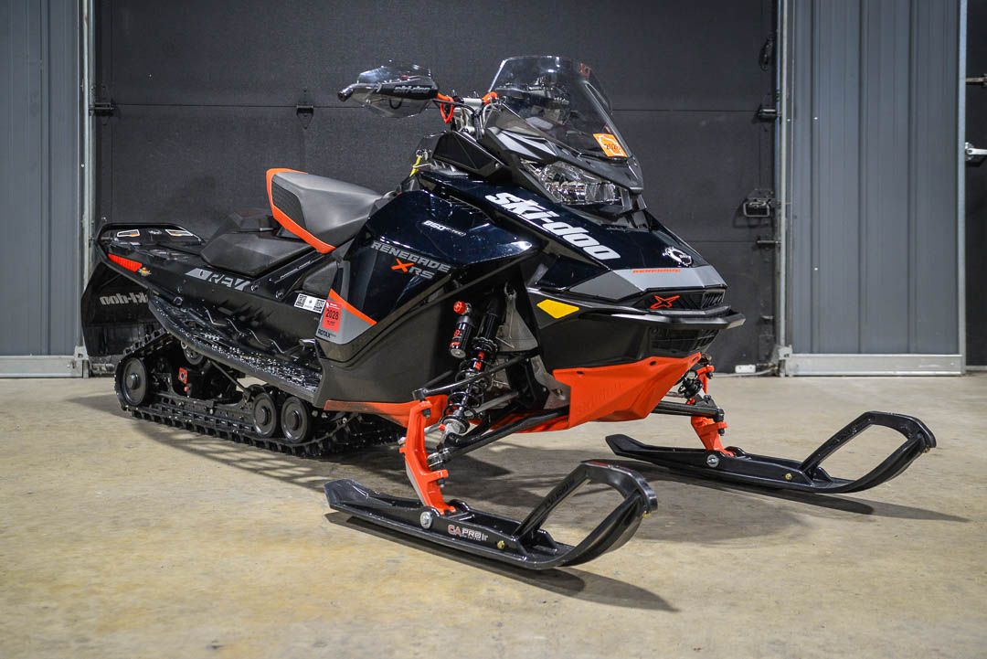 2020 Ski-Doo Renegade X-RS 850 E-TEC ES Ice Ripper XT 1.5 REV Gen4