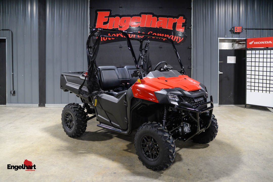 2026 Pioneer 700 Deluxe