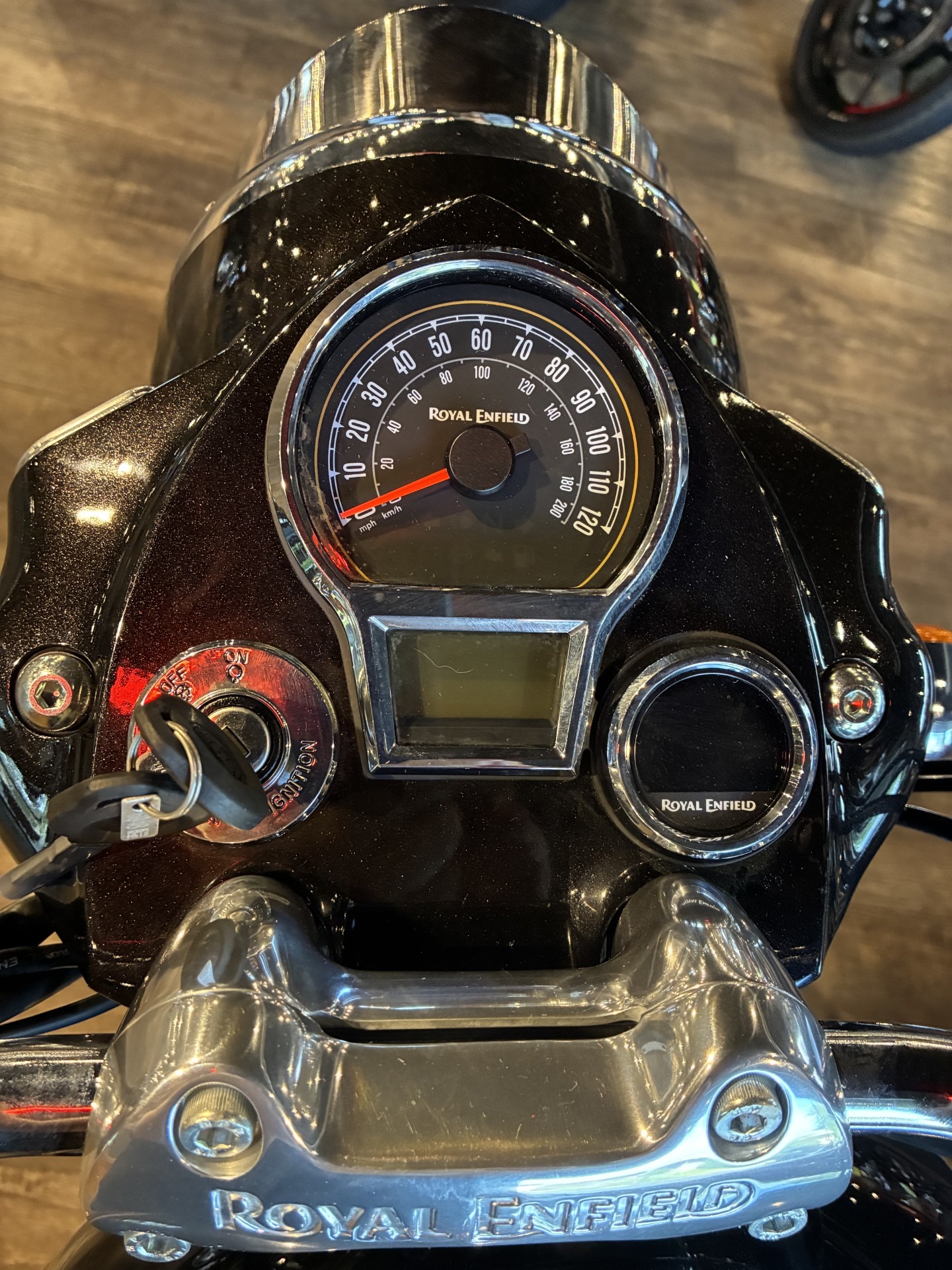 2026 Royal Enfield Bullet photo 2