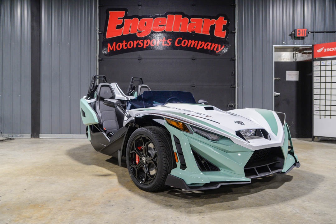 2026 Slingshot R - AutoDrive
