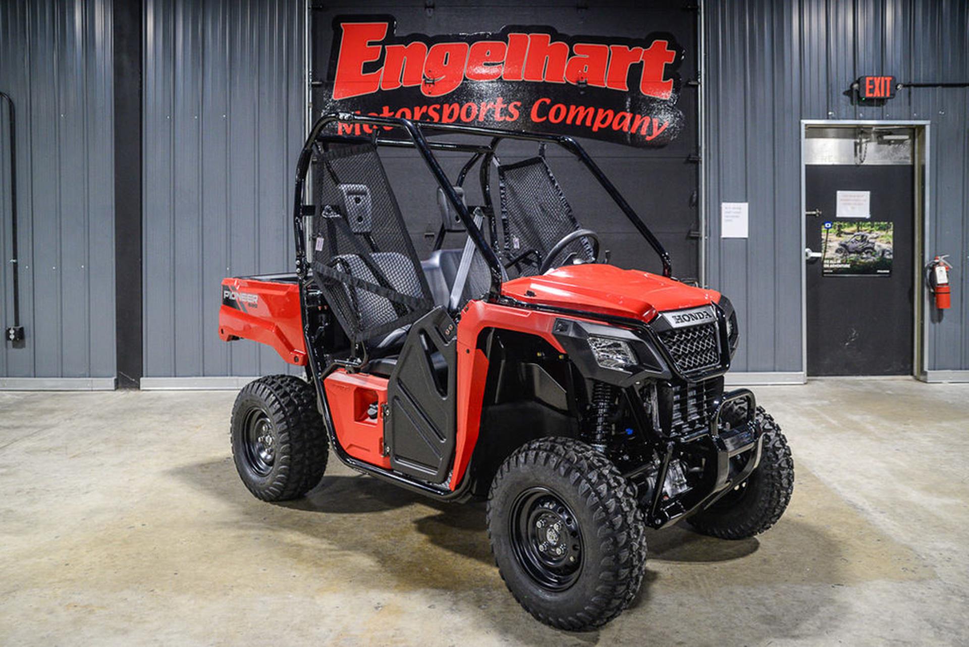 2025 Pioneer 520