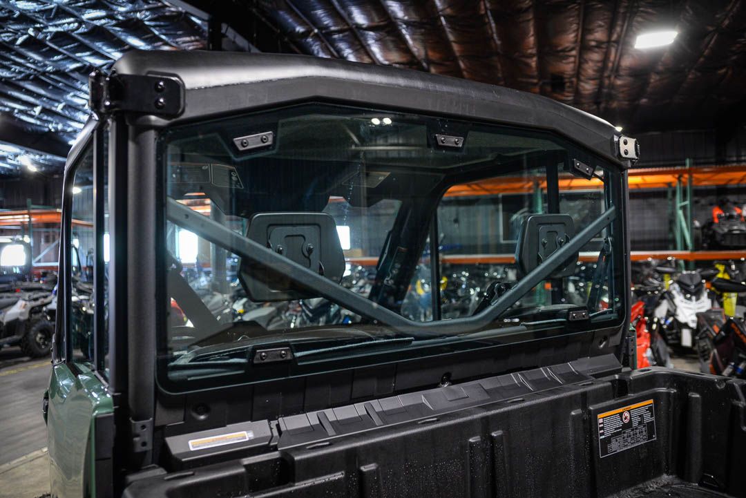 2026 Can-Am™ Defender DPS CAB HD10 9