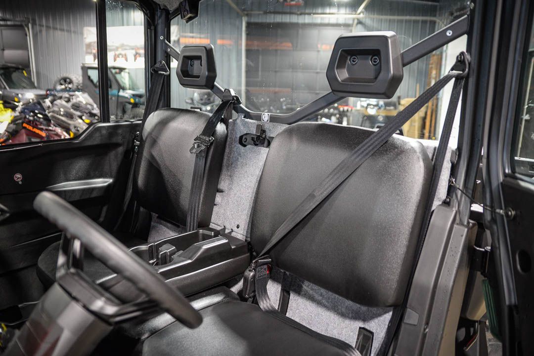 2026 Can-Am™ Defender DPS CAB HD10 11