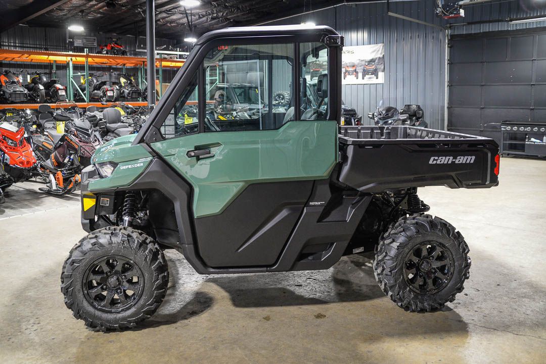 2026 Can-Am™ Defender DPS CAB HD10 5
