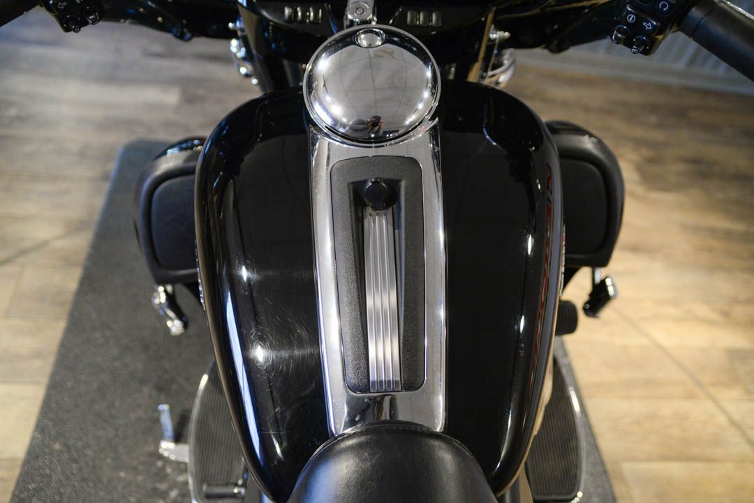 2015 Harley-Davidson Ultra Limited 12