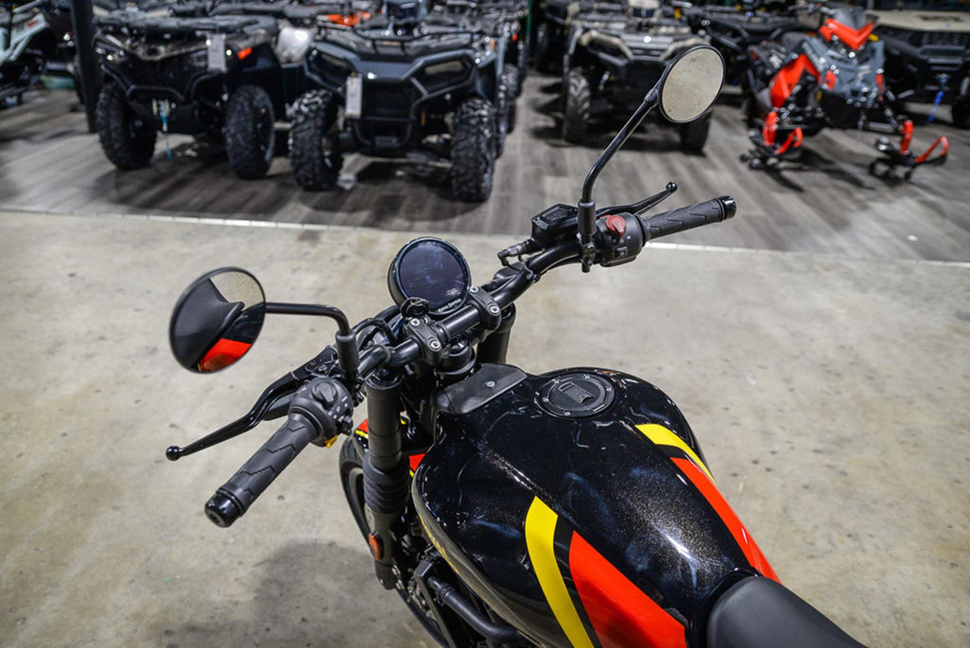 2026 Royal Enfield Guerrilla photo 5