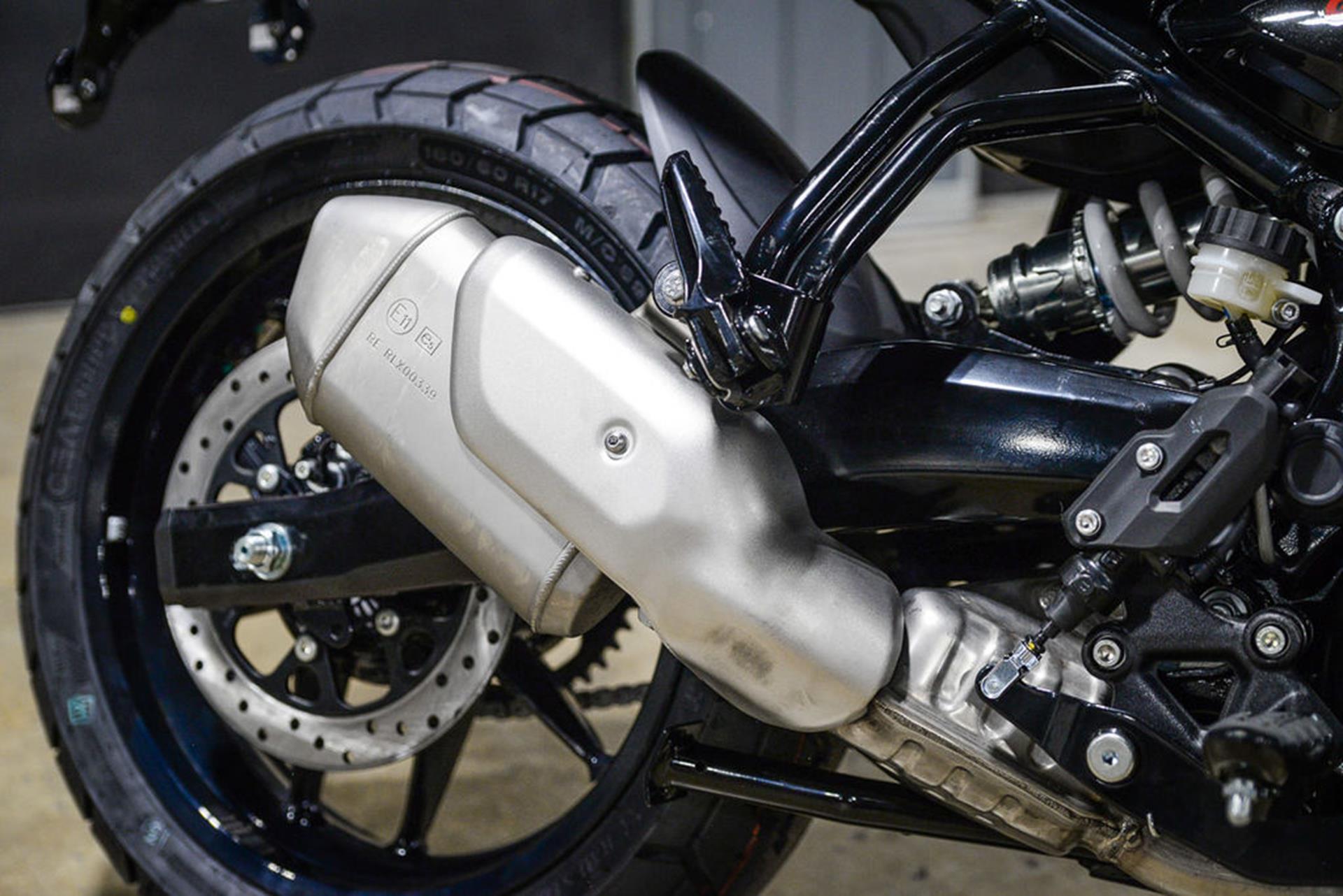 2026 Royal Enfield Guerrilla photo 8