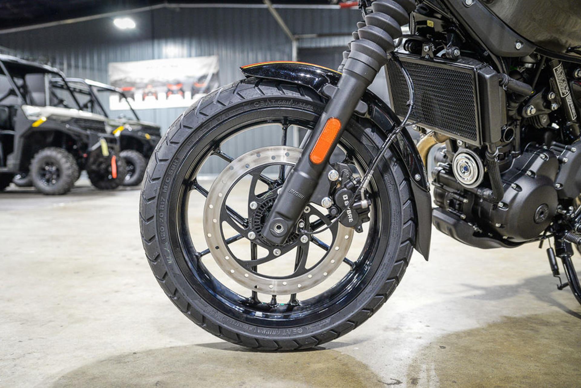 2026 Royal Enfield Guerrilla photo 7