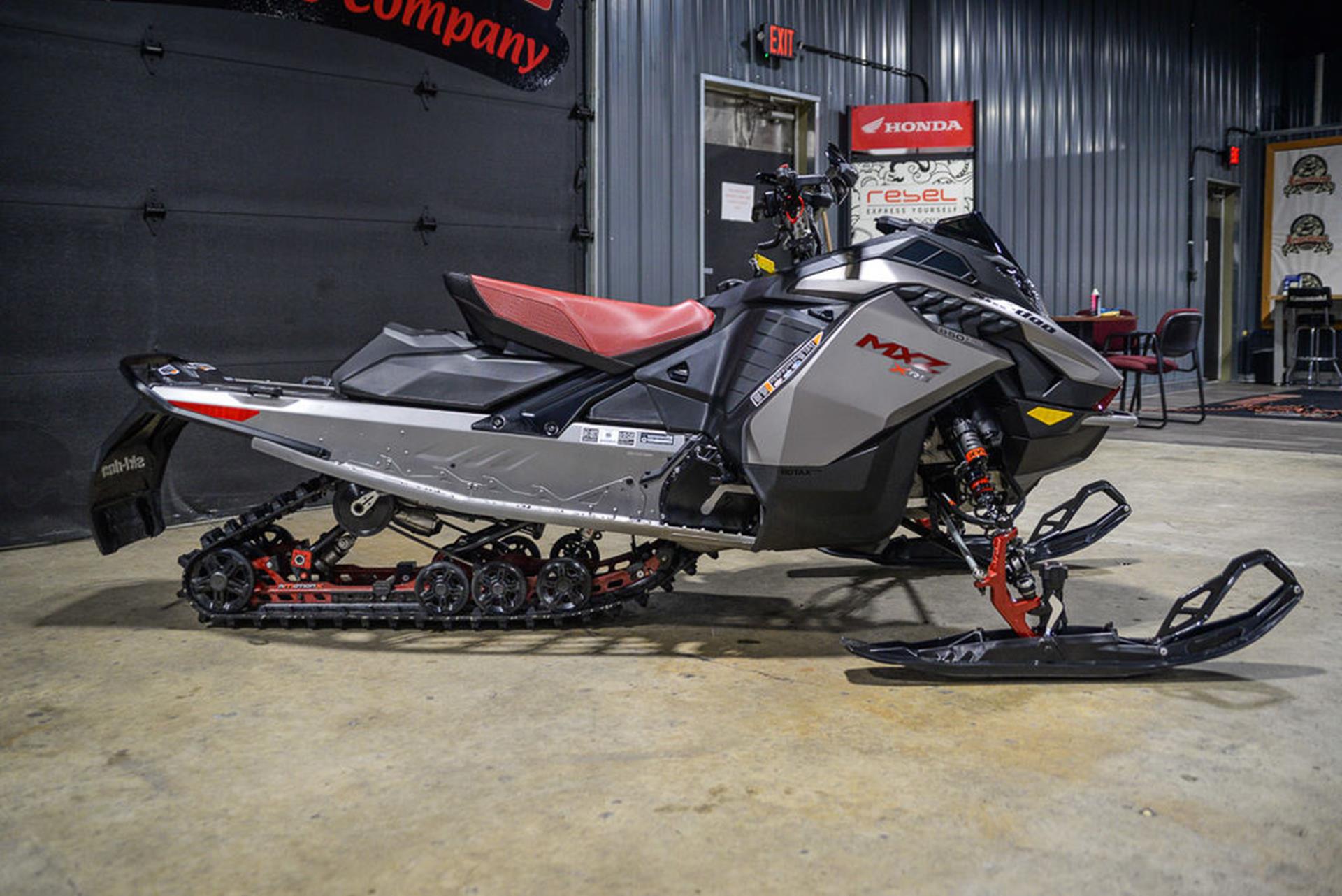 2023 Ski-Doo MXZ X-RS 850 E-TEC ES w/ Smart-Shox & Pilot TX Rip 3