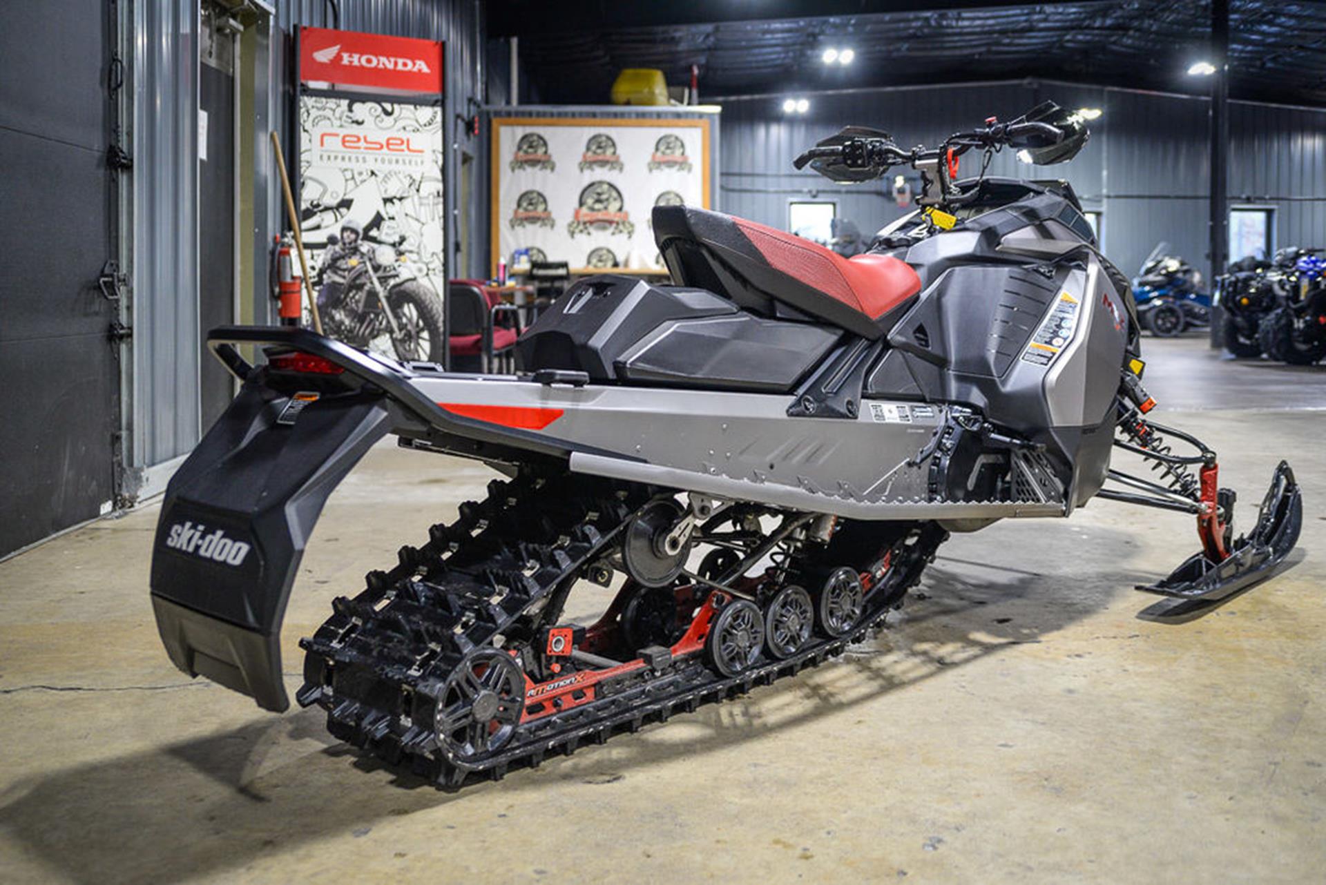 2023 Ski-Doo MXZ X-RS 850 E-TEC ES w/ Smart-Shox & Pilot TX Rip 4