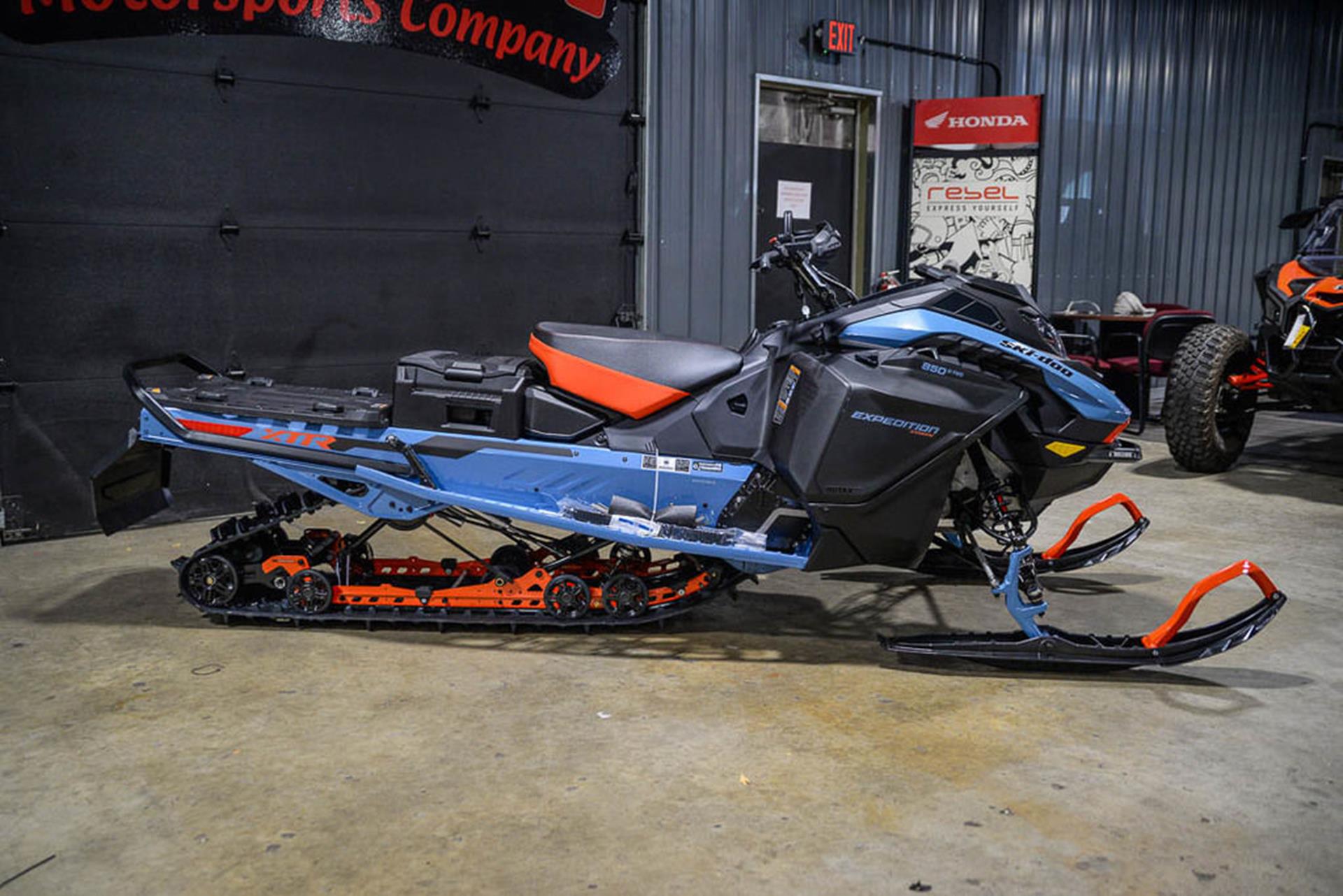 2026 Ski-Doo Expedition Xtreme 850 E-TEC ES Cobra WT 1.8 3
