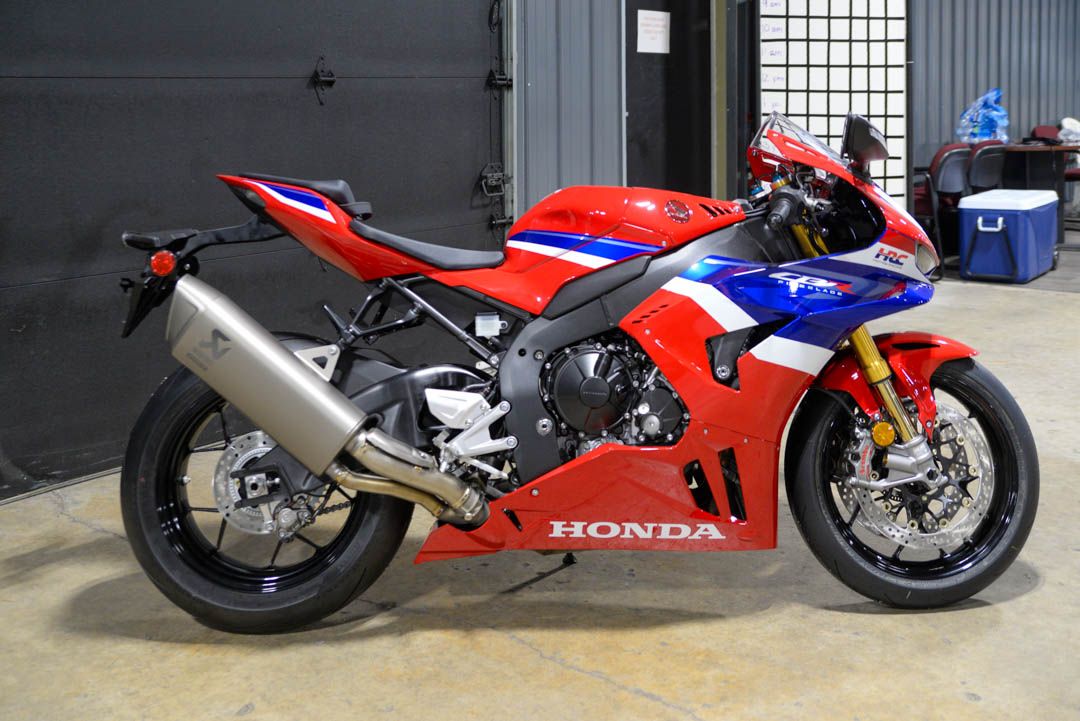 2026 Honda CBR1000RR-R Fireblade SP 3