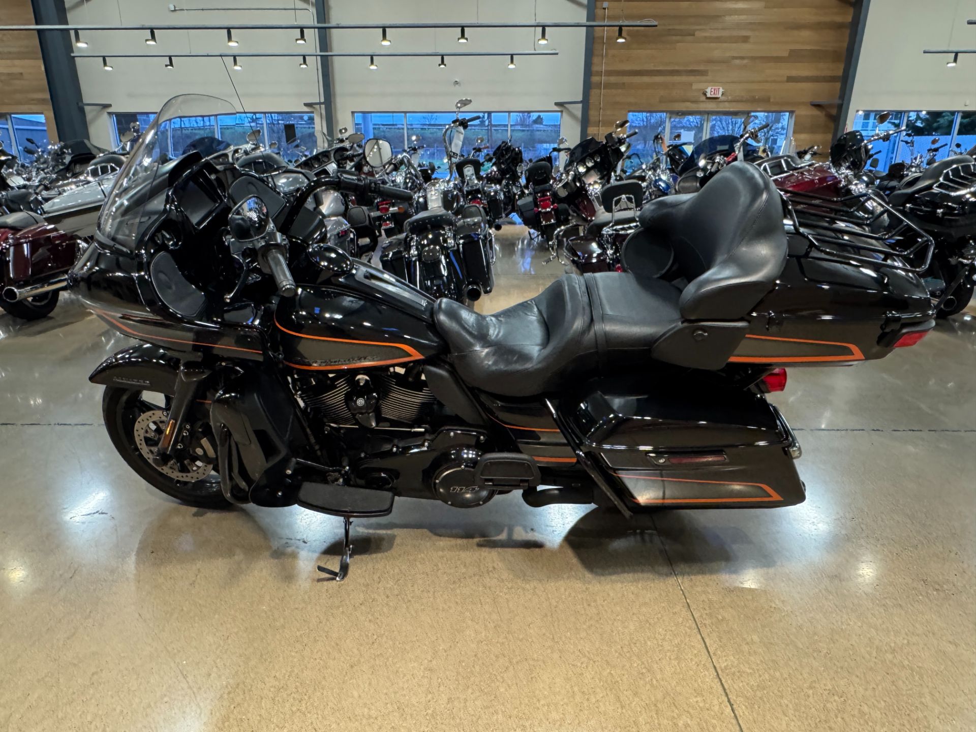 2022 Harley-Davidson Road Glide® Limited 4